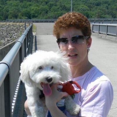 Profile Picture of Diane Hieronymus (@champ9763) on Twitter