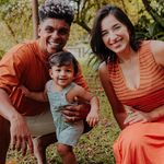 👩🏻❤️💋👨🏾Papais Mari e Gérsinho | N♾S 🧡 - Instagram Profile Picture of 👩🏻❤️💋👨🏾Papais Mari e Gérsinho | N♾S 🧡 (@familiadoromeu) on Instagram