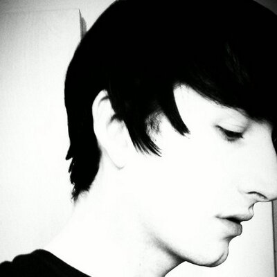 Profile Picture of Benjamin Hanner (@FRDAYNIGHTQUEEN) on Twitter