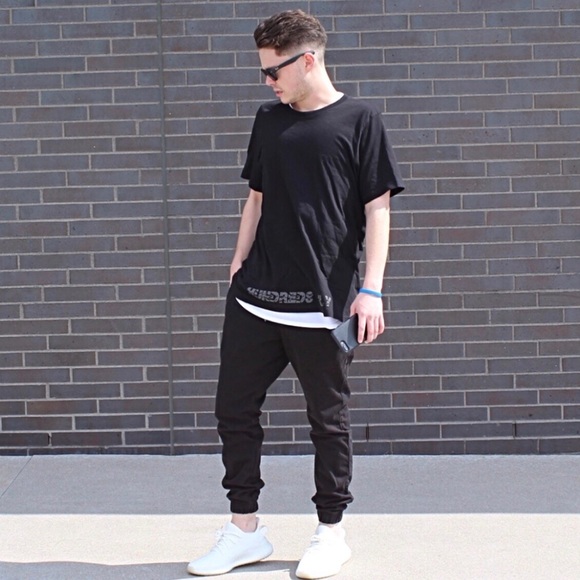 Profile Picture of Will Holinger (@willholinger) on Poshmark