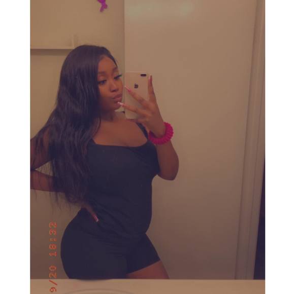 Profile Picture of Alexus Hall (@lexii179) on Poshmark