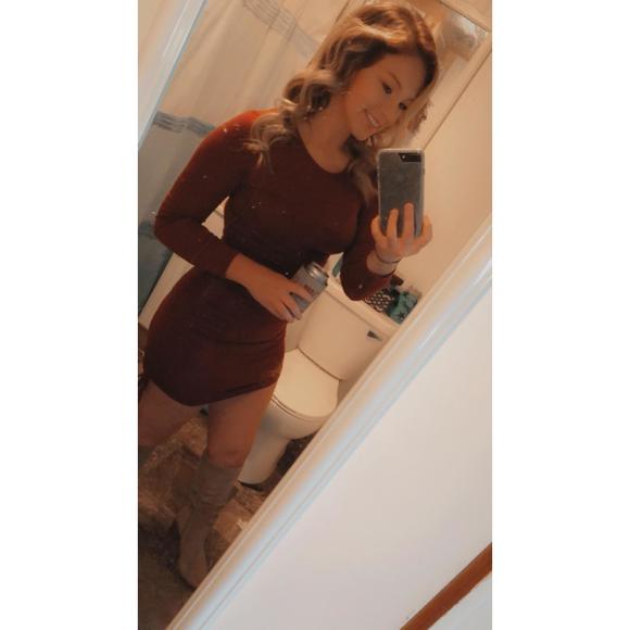 Profile Picture of Katlyn Cline (@clinekatlyn) on Poshmark