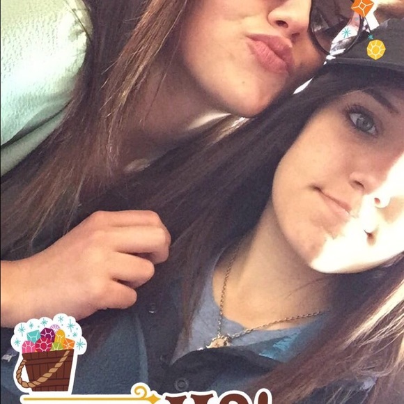 Profile Picture of Sarah Denion (@sarahdenion) on Poshmark