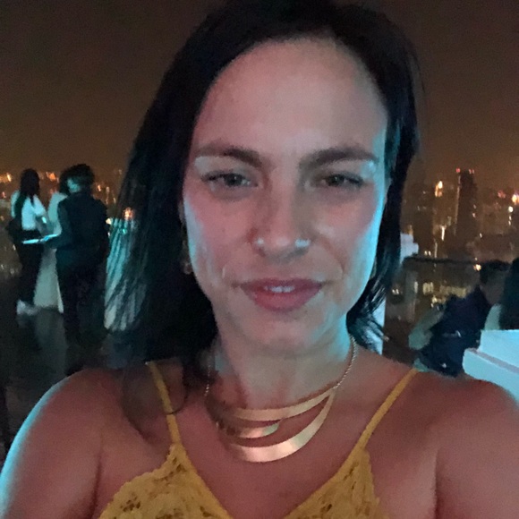 Profile Picture of Karolina Dabrowska (@kdabrowska) on Poshmark