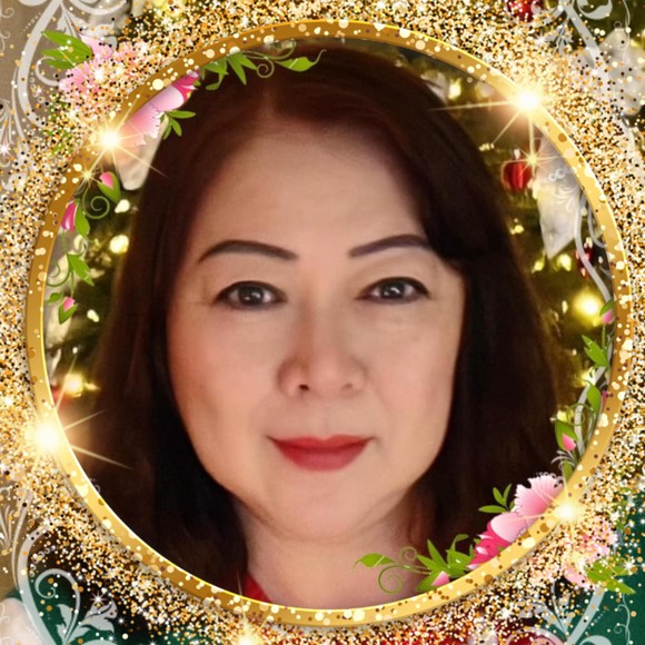 Profile Picture of Quynhhoa jenny Cong (@congjenny) on Poshmark