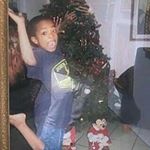 follows you - Instagram Profile Picture of follows you (@peppaslostchristmas) on Instagram