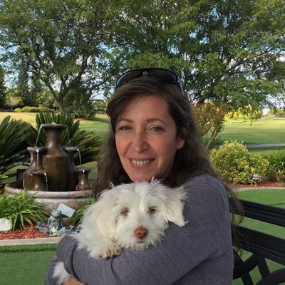 Profile Picture of Anne Cannon 🏡 (@AnneECannon) on Twitter