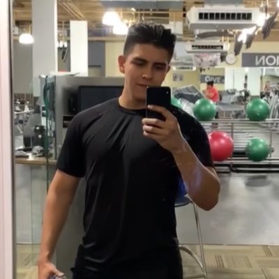 Profile Picture of David Anaya (@0fficialDavid98) on Twitter