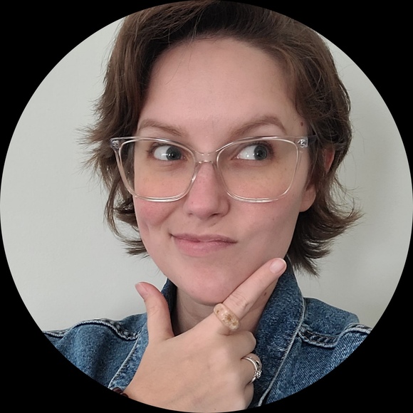 Profile Picture of Stevie Knight (@steviejeebies) on Poshmark