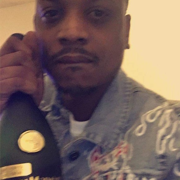 Profile Picture of John Johnson (@johnnygreen061) on Poshmark