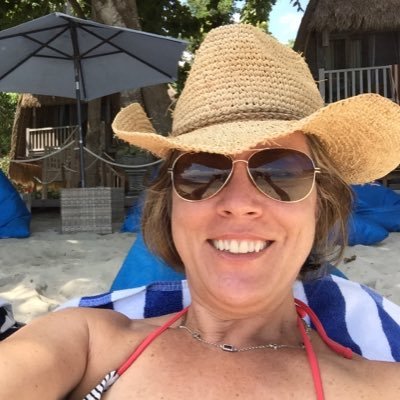 Profile Picture of Celia Harper (@harper_celia) on Twitter