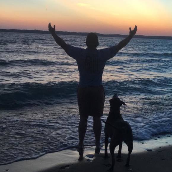 Profile Picture of Dustin Moore (@dustinmoore893) on Poshmark