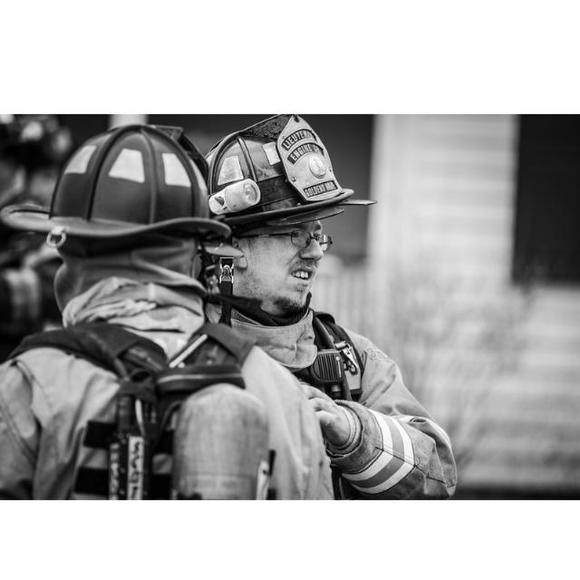 Tyler Dente - Poshmark Profile Picture of Tyler Dente (@sixstring82) on Poshmark