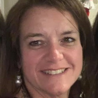 Profile Picture of Lora (@LoraSmithHughes) on Twitter