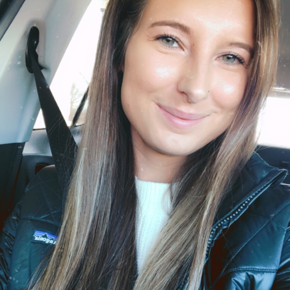 Profile Picture of Carly Frey (@carlymarie20) on Poshmark