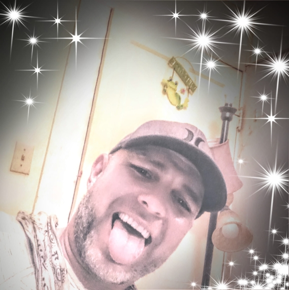 Profile Picture of Benjamin Northam (@benjaminnortham) on Poshmark