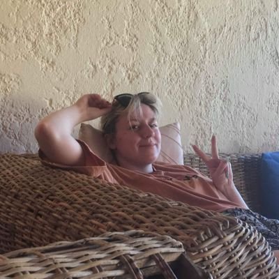 Profile Picture of Jen Burrows (@burro_jenn) on Twitter