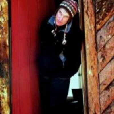 Profile Picture of Kelly Outson (@kellyoutson) on Twitter