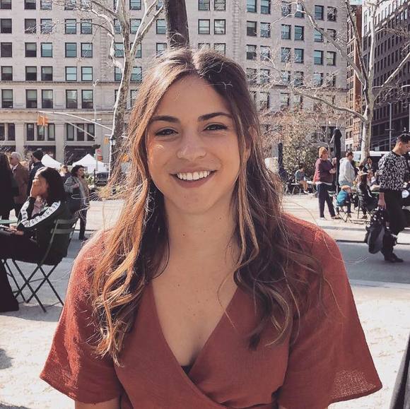 Profile Picture of Julia Jannetti (@jrjannetti) on Poshmark