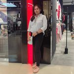 Profile Picture of ஹேமா ஒப்பனை கலைஞர் (@hemadhoni_mua) on Instagram