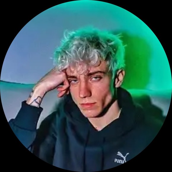 Mae Mogro - Poshmark Profile Picture of Mae Mogro (@maemogro36) on Poshmark