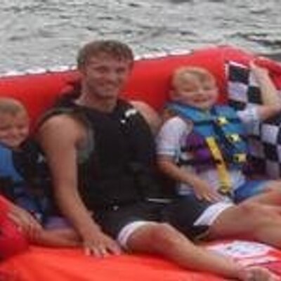 Profile Picture of Simon Lizarraga (@DustiDolly) on Twitter