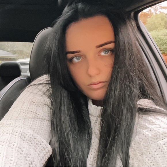 Profile Picture of Taylah Kellermeier (@taylah_k) on Poshmark