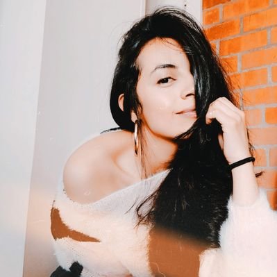 Profile Picture of Dee Calvache  ✨ 👩🏻 (@Dee_Calvache) on Twitter