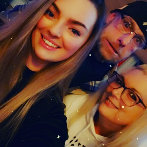 Cindy Bolt - Poshmark Profile Picture of Cindy Bolt (@cynthiab552) on Poshmark