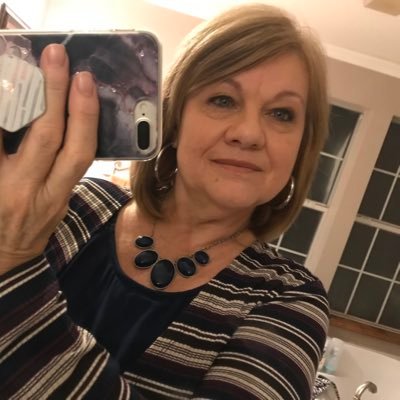 Profile Picture of DEBBIE BENOIT (@DEBBIEBENOIT7) on Twitter