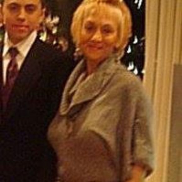 Profile Picture of Penny Mendillo (@faith5600) on Poshmark