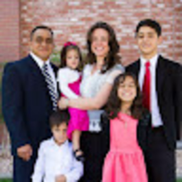 Profile Picture of Janette Ahquin (@janetteahquin) on Poshmark