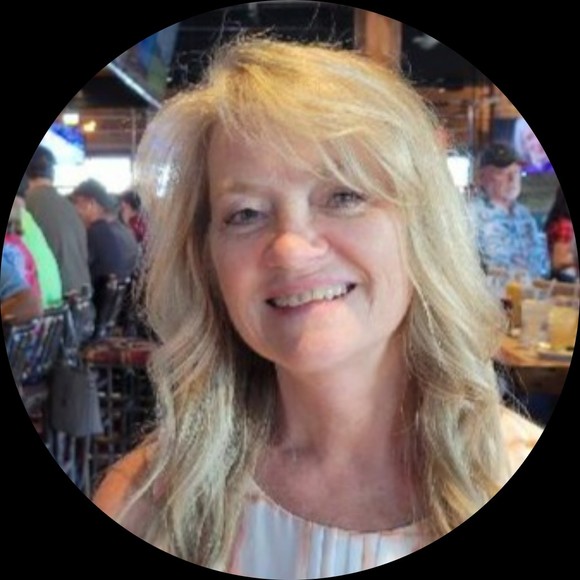 Profile Picture of Nancy Belcher (@belcherhouse) on Poshmark