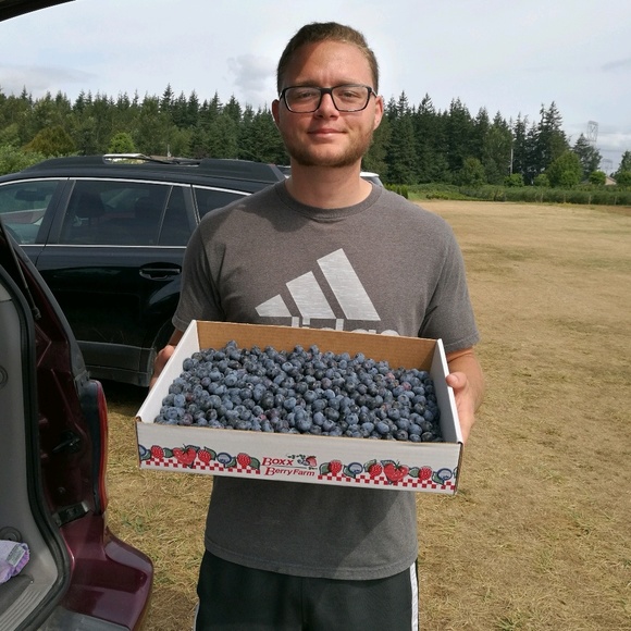 James Cuny - Poshmark Profile Picture of James Cuny (@jcuny3321) on Poshmark