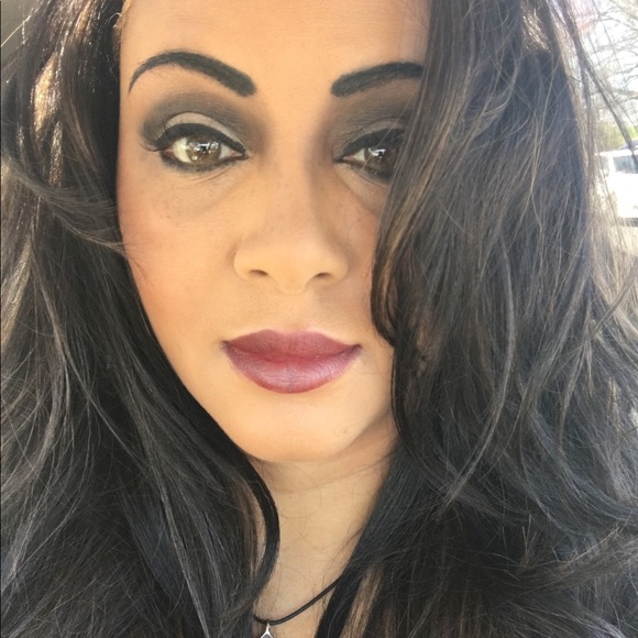 Christine Seebold - Poshmark Profile Picture of Christine Seebold (@cseebold) on Poshmark