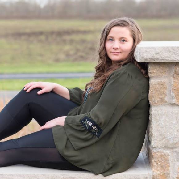 Kayla Doty - Poshmark Profile Picture of Kayla Doty (@dotyk3) on Poshmark