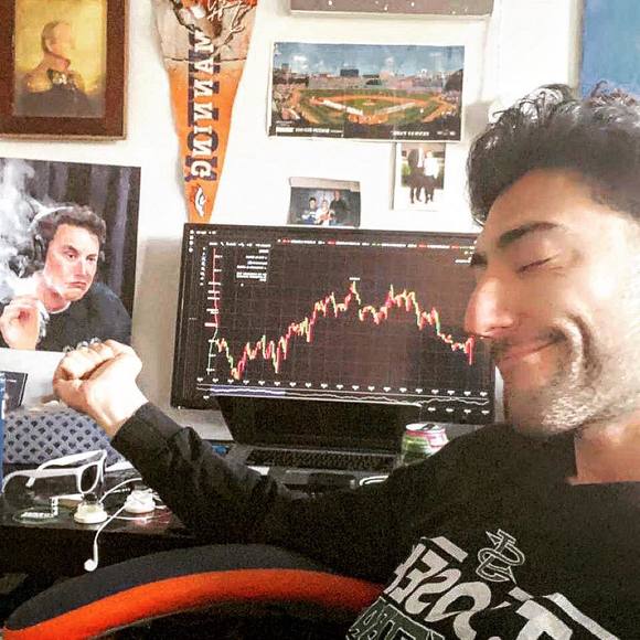 Profile Picture of Jimmy Knox (@thedogefather) on Poshmark