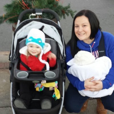 Profile Picture of Laura Michalowski (@LMick33) on Twitter
