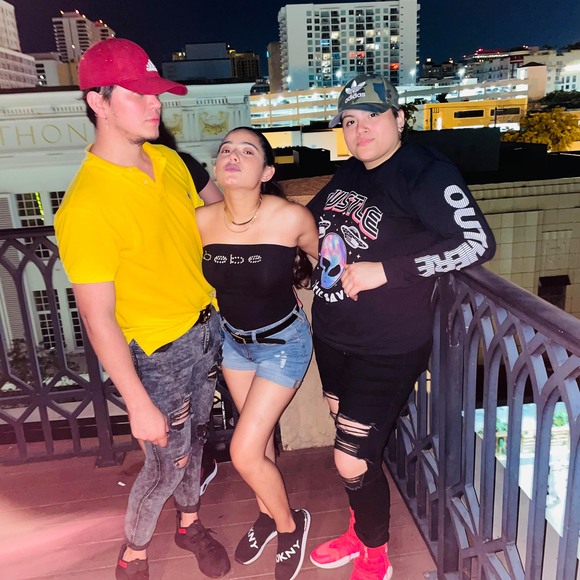 Yeilihg quiroz Yeilihg quiroz - Poshmark Profile Picture of Yeilihg quiroz Yeilihg quiroz (@8777779066) on Poshmark