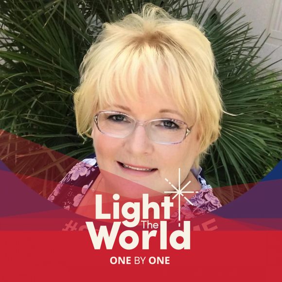 Profile Picture of Loralee Kirton (@lorrick2016) on Poshmark