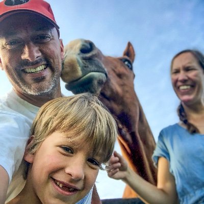 Profile Picture of John Crumbliss (@SunsetGrilleDC) on Twitter