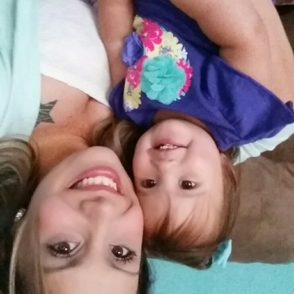 Profile Picture of Cesileyrae Martinez (@cesileyrae) on Poshmark