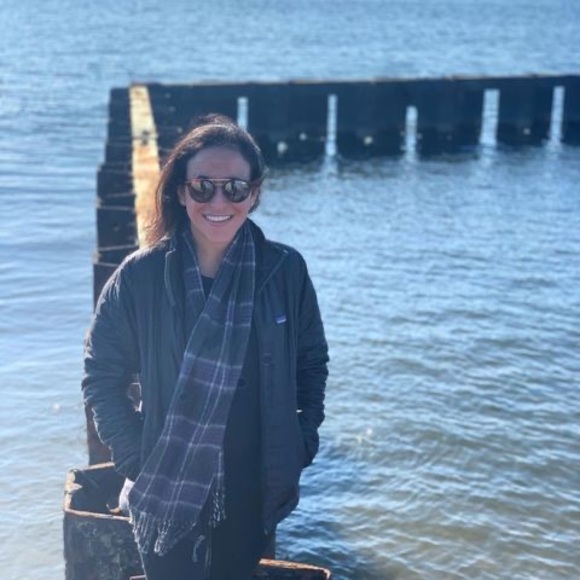 Profile Picture of Bethany de gant De gant (@bethanyd803) on Poshmark