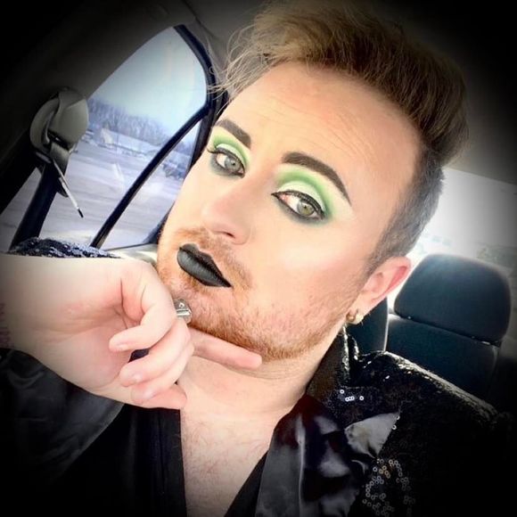 Profile Picture of Brent Larson (@brentlarson666) on Poshmark