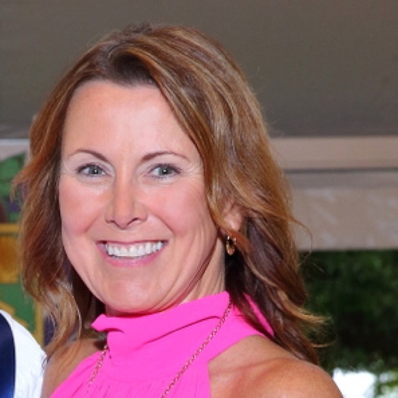 Profile Picture of Kimberly Averitt (@krave902) on Poshmark