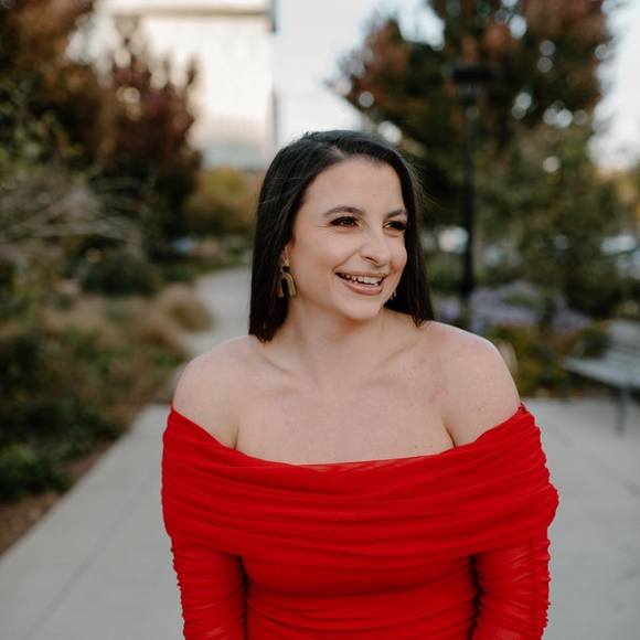 Profile Picture of Brittany Younts (@byounts2) on Poshmark