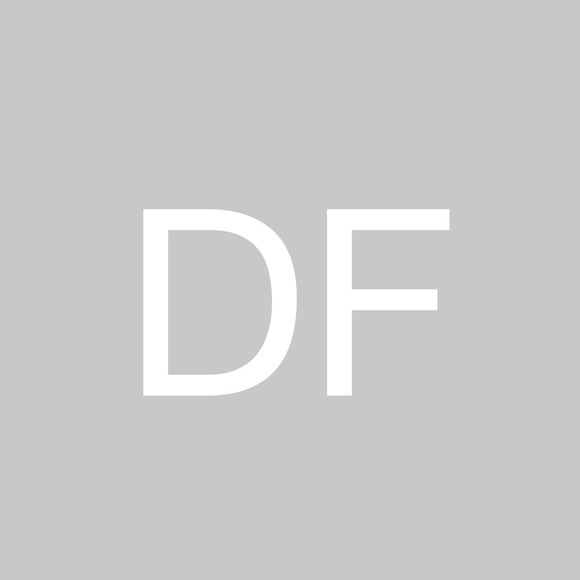 Profile Picture of David Foster (@dfos5000) on Poshmark