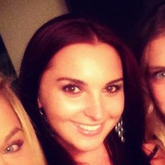 Profile Picture of Shelby Traitel (@shelbytraitel) on Poshmark