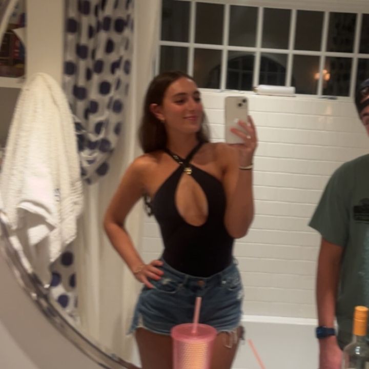 Profile Picture of flemingb_ (@flemingb_) on Tiktok