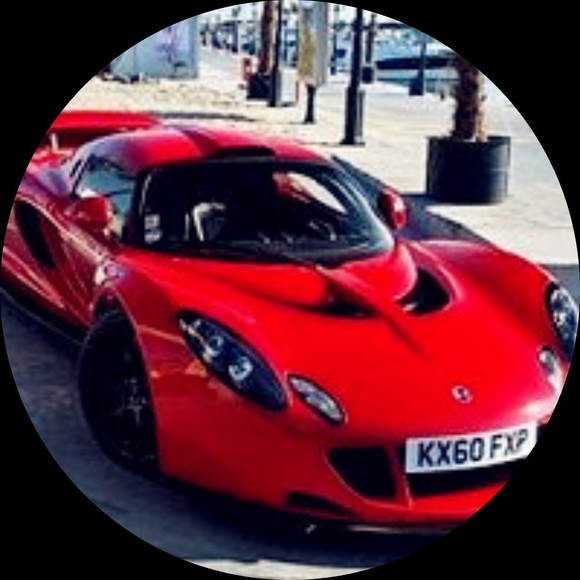 Monica Klingerman - Poshmark Profile Picture of Monica Klingerman (@monicaklingerma) on Poshmark